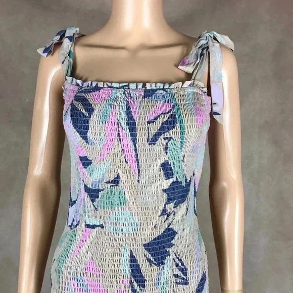 SALTWATER LUXE Tropical Floral Smocked Mini Dress MEDIUM - Picture 4 of 11